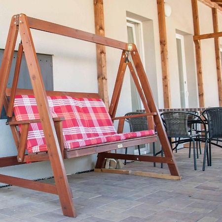 Apartament Apartman Železnice Zewnętrze zdjęcie