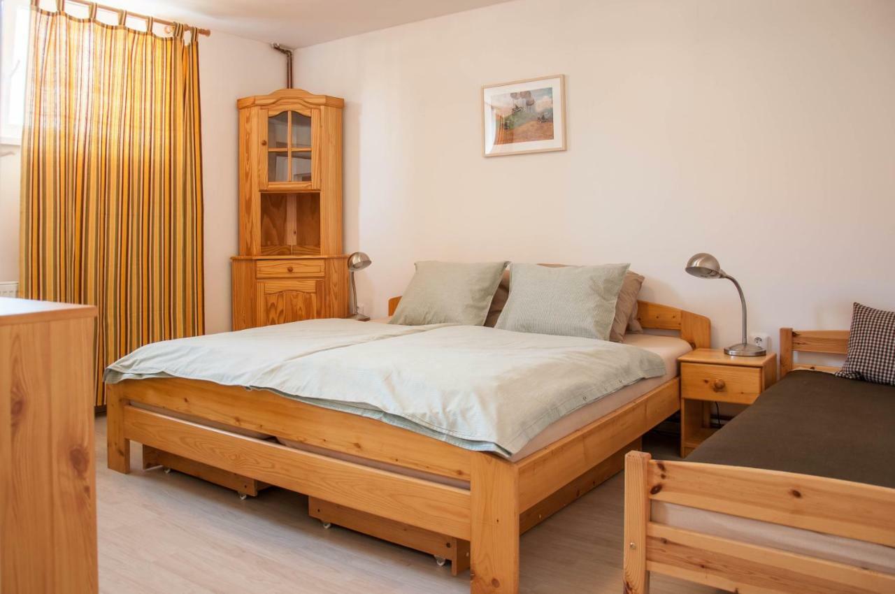 Apartament Apartman Železnice Zewnętrze zdjęcie