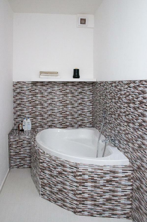 Apartament Apartman Železnice Zewnętrze zdjęcie